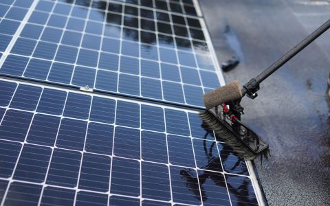 efficient solar panel cleaning in tampa florida